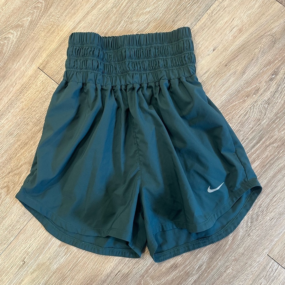 Womens new without tags Nike Dr fit size xs